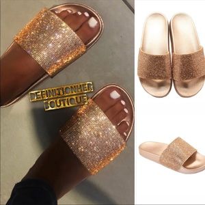 🌟 Diamond Rose Gold Slides🌟